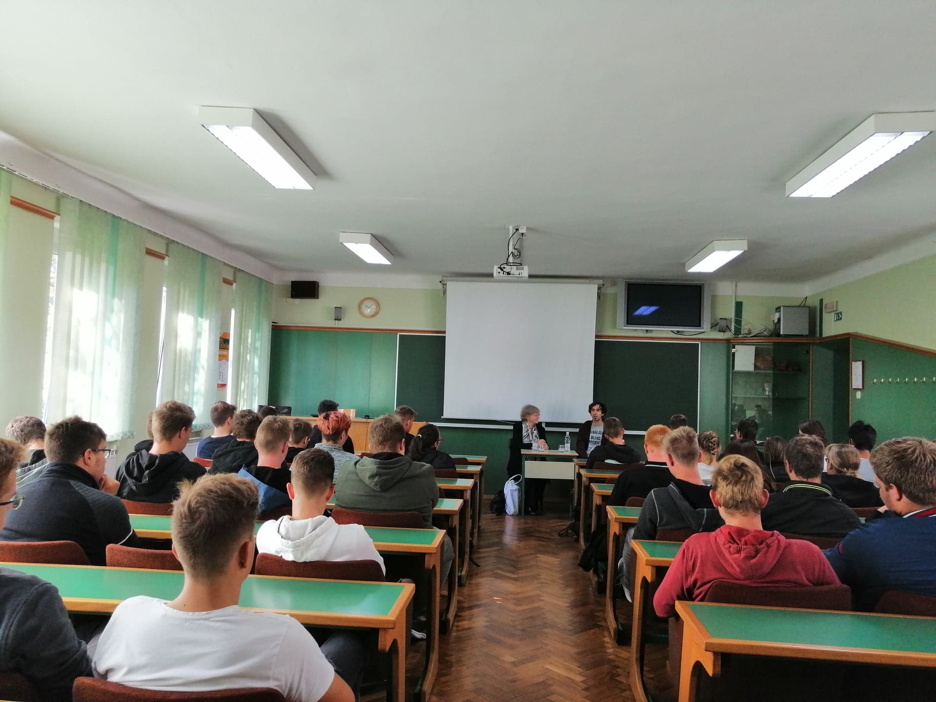 71238515 2462627437093400 8862352066798944256 o